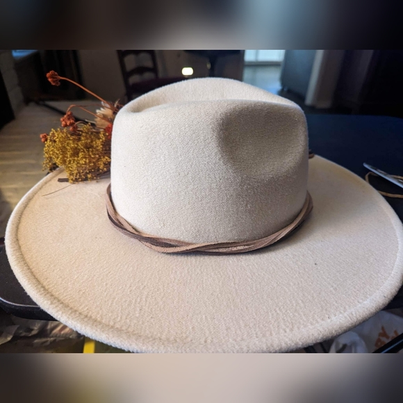 Custom hat - Picture 4 of 4